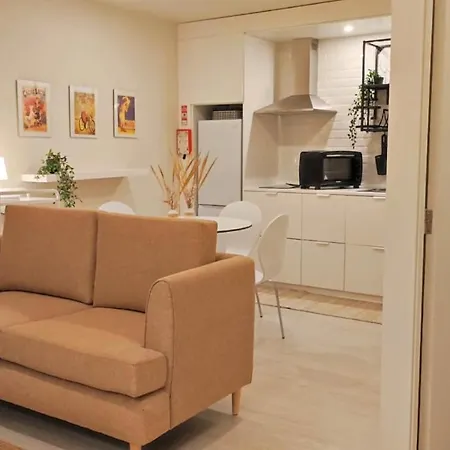 Naty With Terrace Apartment