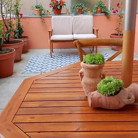 Naty With Terrace Apartment