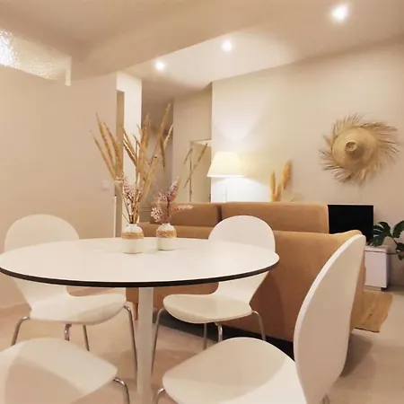 Naty With Terrace Apartment *